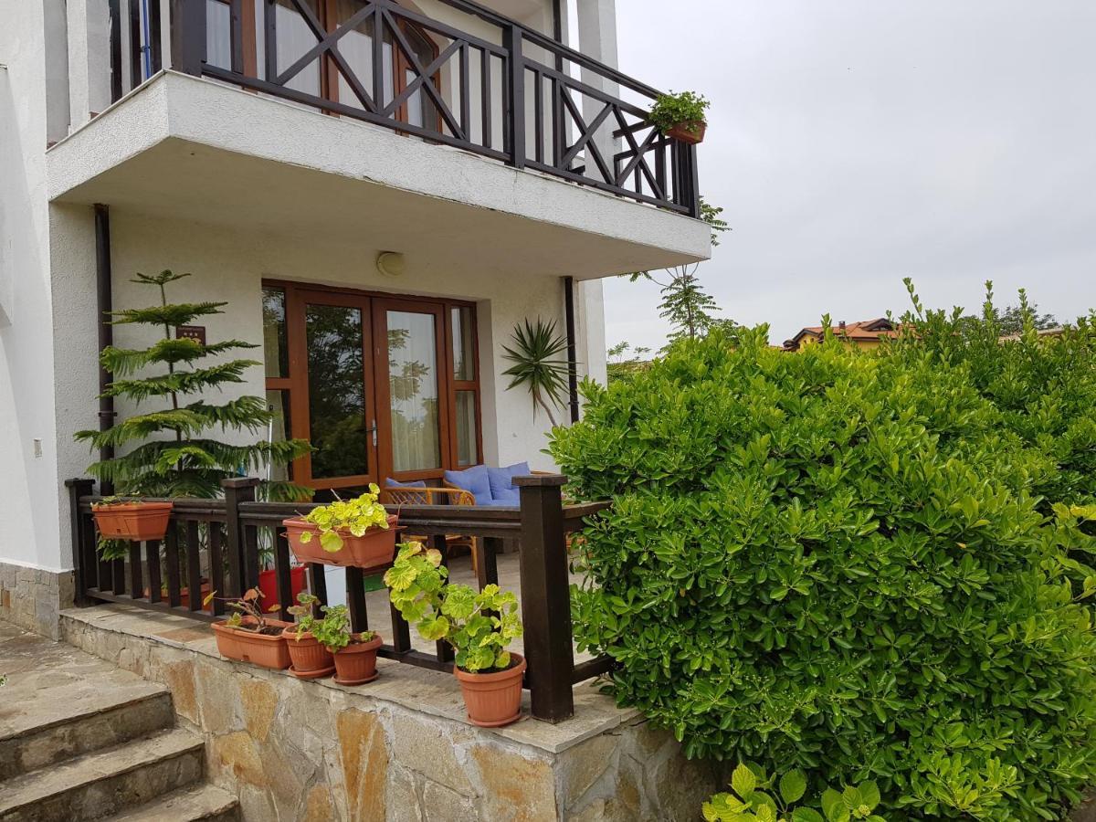 Aparthouse Paradise Bay Apartment Созопол Екстериор снимка