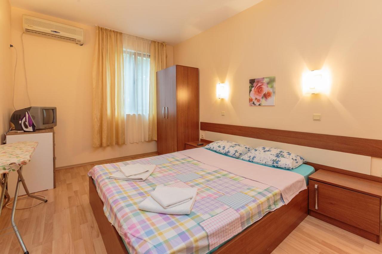 Aparthouse Paradise Bay Apartment Созопол Екстериор снимка