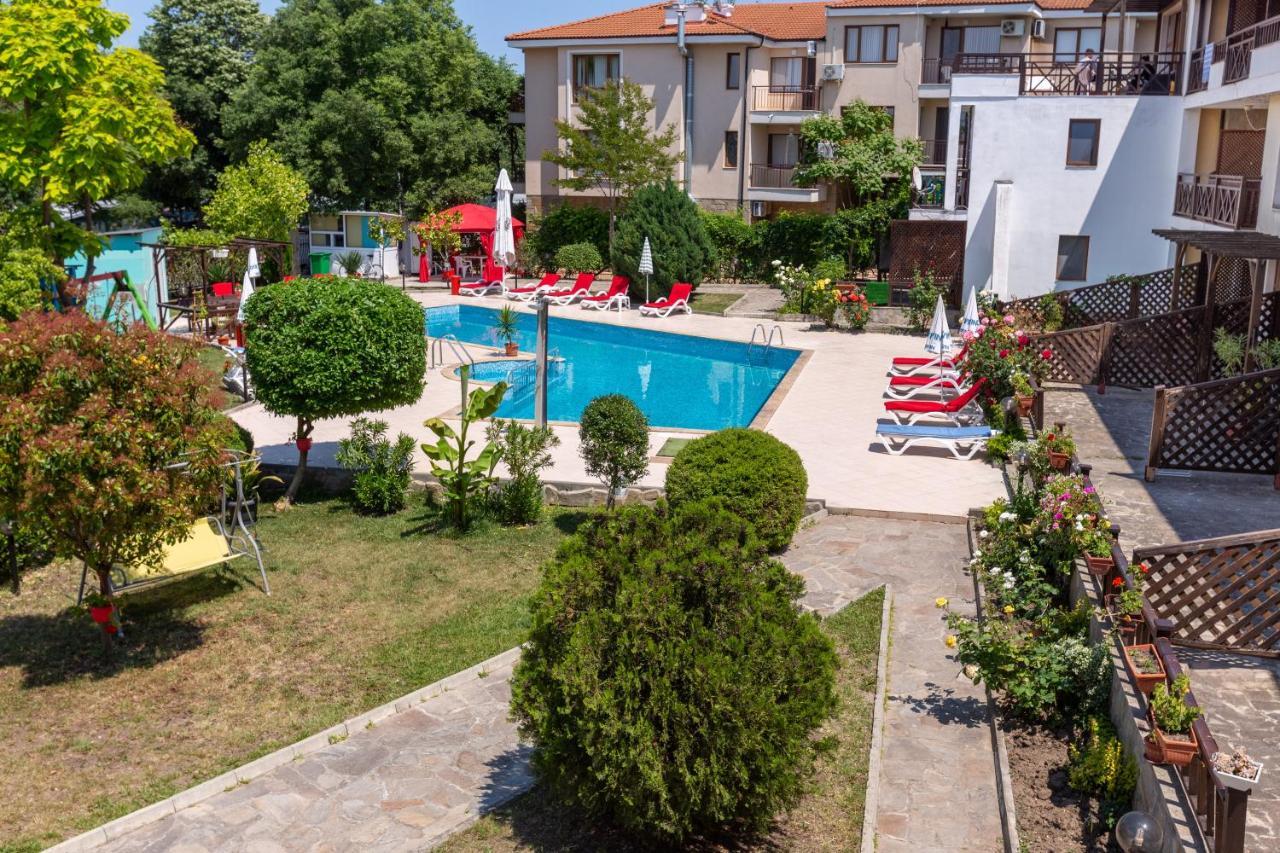 Aparthouse Paradise Bay Apartment Созопол Екстериор снимка