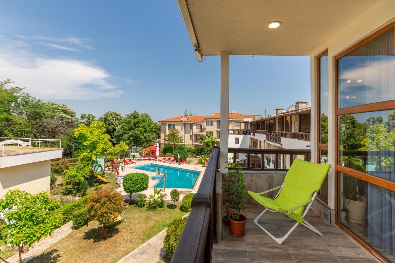Aparthouse Paradise Bay Apartment Созопол Екстериор снимка