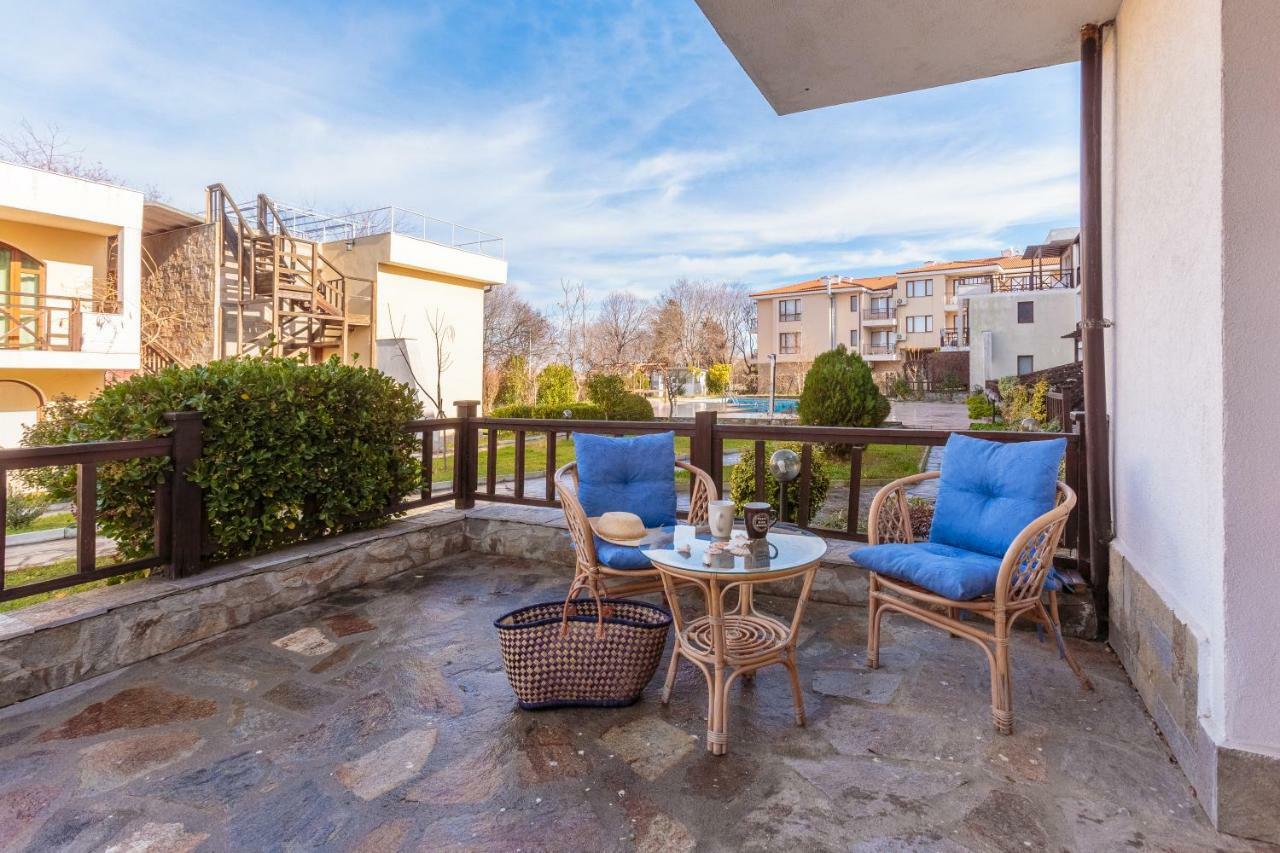 Aparthouse Paradise Bay Apartment Созопол Екстериор снимка