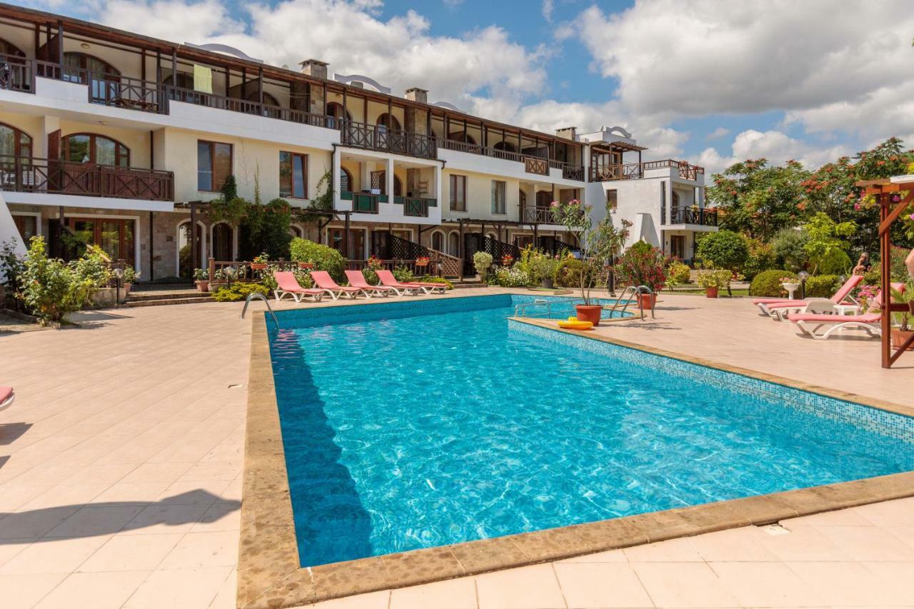 Aparthouse Paradise Bay Apartment Созопол Екстериор снимка